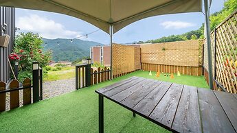 Gapyeong Two Dog Place Pension