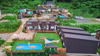 Gapyeong Two Dog Place Pension