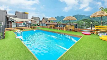 Gapyeong Two Dog Place Pension