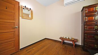 Gyeongju Hanokstay Hangbokhanzip