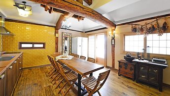 Gyeongju Hanokstay Hangbokhanzip