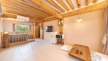 Gyeongju Hanokstay Hangbokhanzip