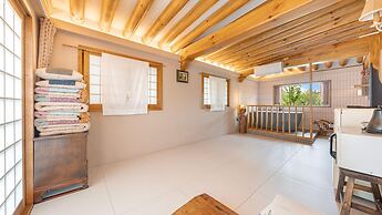 Gyeongju Hanokstay Hangbokhanzip