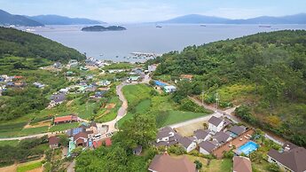 Yeosu Healling Spa Pension