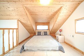 Yeosu Healling Spa Pension