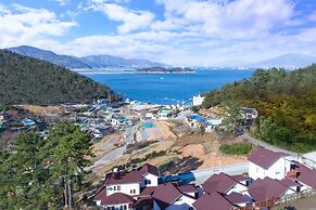 Yeosu Healling Spa Pension