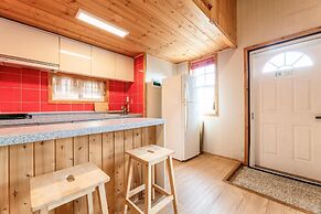 Gapyeong Areummaru Pension