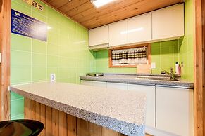 Gapyeong Areummaru Pension