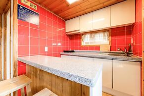 Gapyeong Areummaru Pension