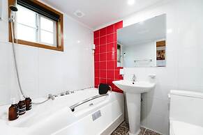 Gapyeong Areummaru Pension