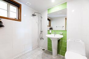 Gapyeong Areummaru Pension