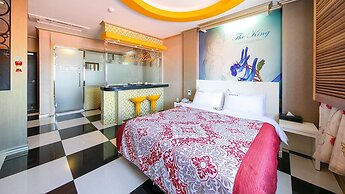 Yeosu King Pension Tel