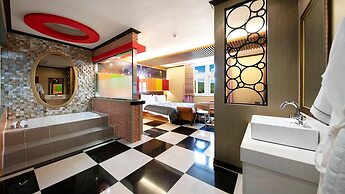 Yeosu King Pension Tel