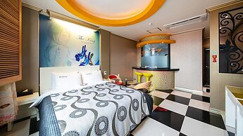 Yeosu King Pension Tel