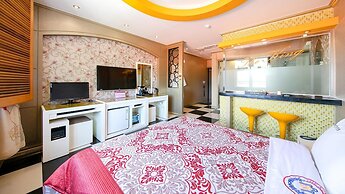 Yeosu King Pension Tel