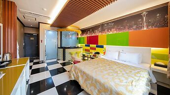 Yeosu King Pension Tel