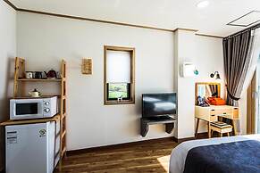 Seogwipo J Cube Pension