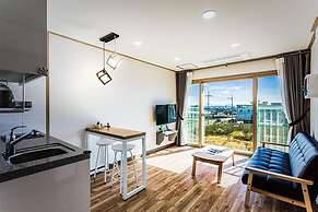 Seogwipo J Cube Pension