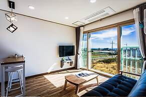 Seogwipo J Cube Pension