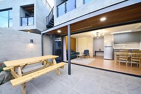 Jeju la Cour Pension