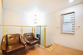 Jeju la Cour Pension