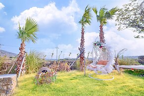 Seogwipo Dawa Pool Villa Pension