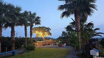 Seogwipo Dawa Pool Villa Pension