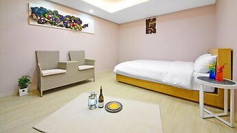 Seogwipo Daepyeong Olleh Pension