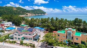 Samcheok Sol Beach Pension
