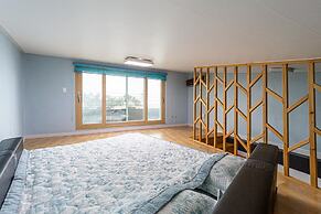 Samcheok Sol Beach Pension