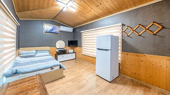 Samcheok Sol Beach Pension