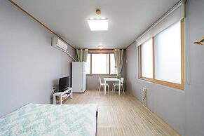 Samcheok Sol Beach Pension