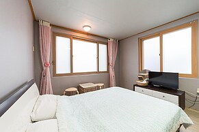 Samcheok Sol Beach Pension