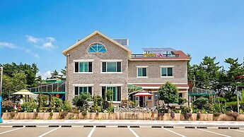 Samcheok Sol Beach Pension