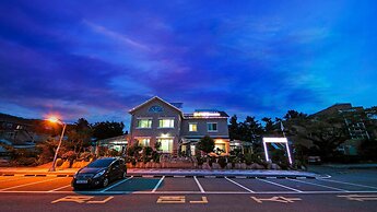 Samcheok Sol Beach Pension