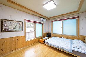 Samcheok Sol Beach Pension