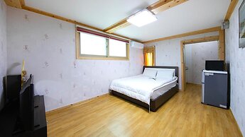 Samcheok Sol Beach Pension