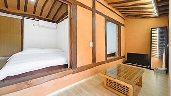 Gyeongju Seokgulam Pension