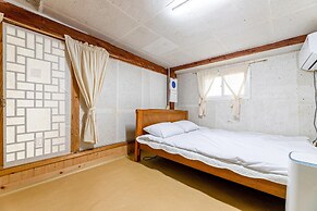 Gyeongju Seokgulam Pension