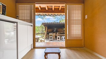 Gyeongju Seokgulam Pension