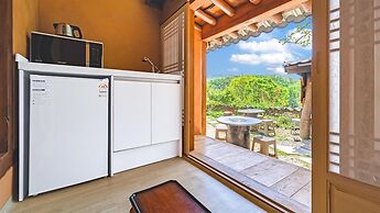 Gyeongju Seokgulam Pension