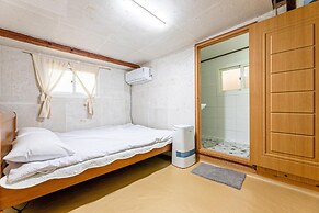 Gyeongju Seokgulam Pension