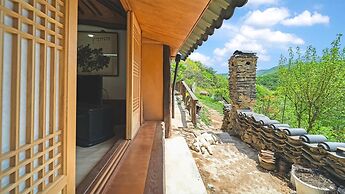 Gyeongju Seokgulam Pension