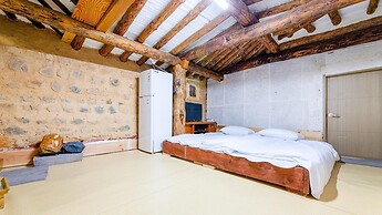 Gyeongju Seokgulam Pension