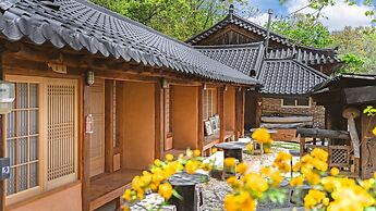 Gyeongju Seokgulam Pension