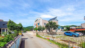 Samcheok Eoulim Pension