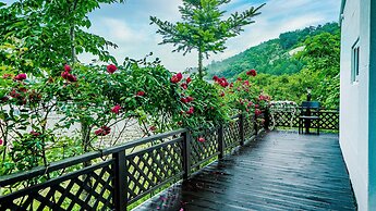 Samcheok Garden Pension