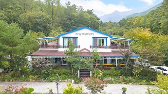 Samcheok Garden Pension