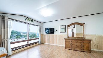 Samcheok Garden Pension