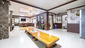 Samcheok Garden Pension